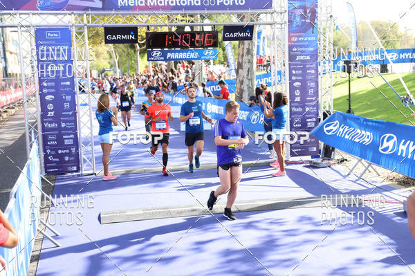 Buy your photos of the eventMeia Maratona Porto 2019 on Fotop