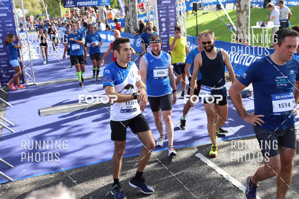 Buy your photos of the eventMeia Maratona Porto 2019 on Fotop