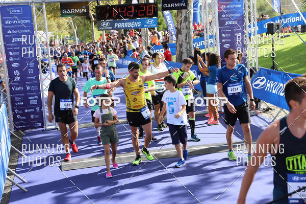 Buy your photos of the eventMeia Maratona Porto 2019 on Fotop