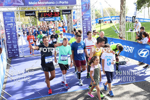 Buy your photos of the eventMeia Maratona Porto 2019 on Fotop