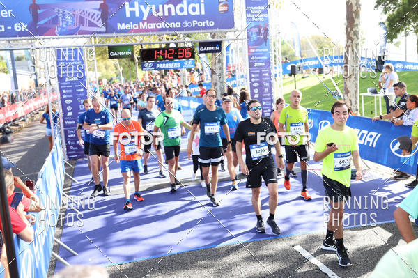 Buy your photos of the eventMeia Maratona Porto 2019 on Fotop