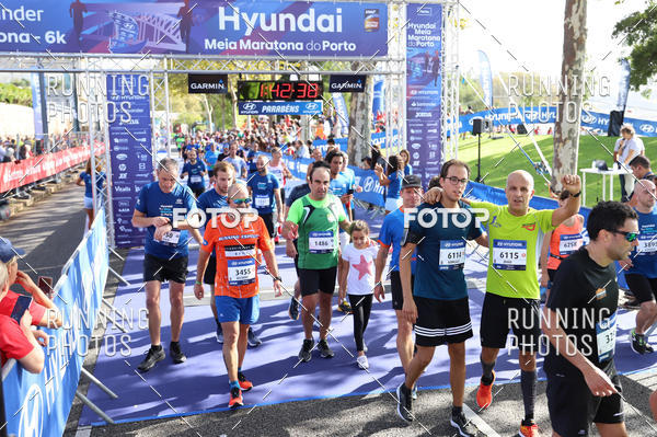 Buy your photos of the eventMeia Maratona Porto 2019 on Fotop