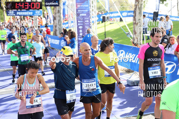 Buy your photos of the eventMeia Maratona Porto 2019 on Fotop