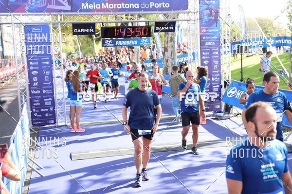 Buy your photos of the eventMeia Maratona Porto 2019 on Fotop
