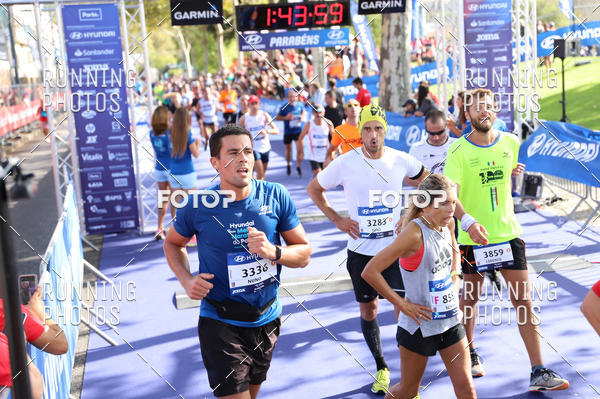 Buy your photos of the eventMeia Maratona Porto 2019 on Fotop