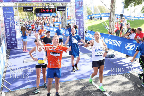 Buy your photos of the eventMeia Maratona Porto 2019 on Fotop