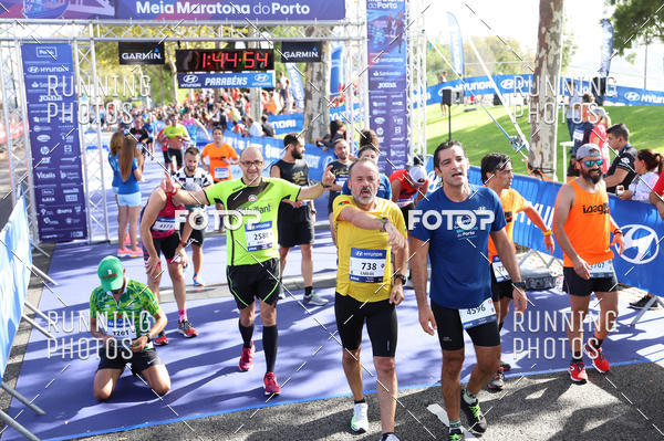 Buy your photos of the eventMeia Maratona Porto 2019 on Fotop