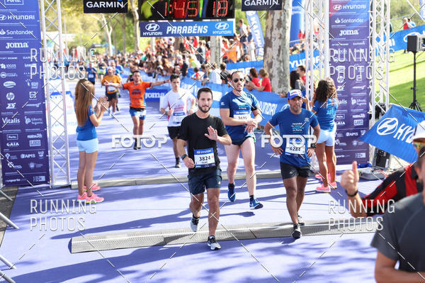 Buy your photos of the eventMeia Maratona Porto 2019 on Fotop