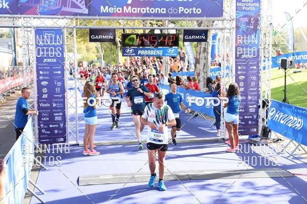 Buy your photos of the eventMeia Maratona Porto 2019 on Fotop