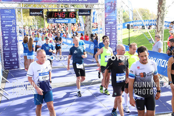 Buy your photos of the eventMeia Maratona Porto 2019 on Fotop