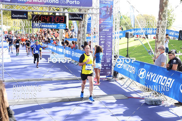 Buy your photos of the eventMeia Maratona Porto 2019 on Fotop