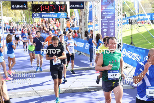 Buy your photos of the eventMeia Maratona Porto 2019 on Fotop
