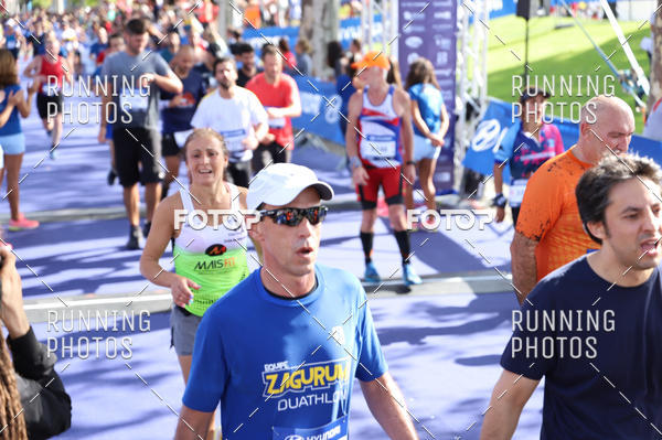 Buy your photos of the eventMeia Maratona Porto 2019 on Fotop