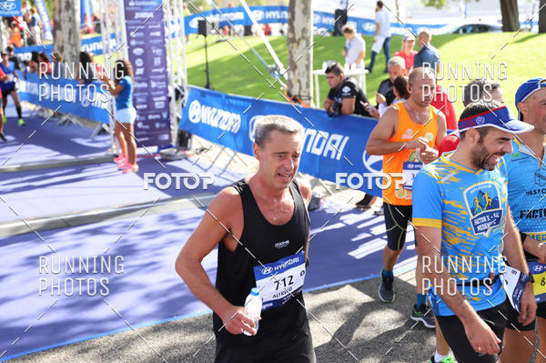 Buy your photos of the eventMeia Maratona Porto 2019 on Fotop