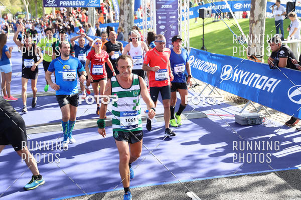 Buy your photos of the eventMeia Maratona Porto 2019 on Fotop