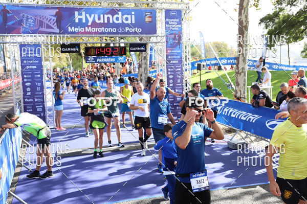 Buy your photos of the eventMeia Maratona Porto 2019 on Fotop