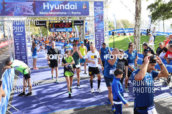 Buy your photos of the eventMeia Maratona Porto 2019 on Fotop