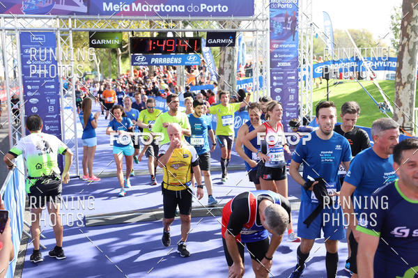 Buy your photos of the eventMeia Maratona Porto 2019 on Fotop
