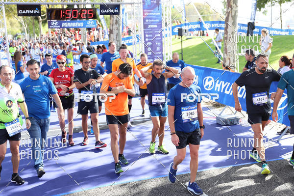 Buy your photos of the eventMeia Maratona Porto 2019 on Fotop