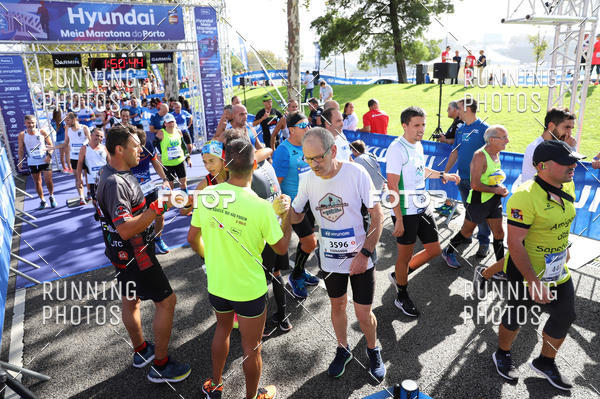 Buy your photos of the eventMeia Maratona Porto 2019 on Fotop