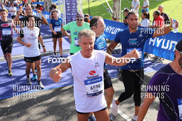 Buy your photos of the eventMeia Maratona Porto 2019 on Fotop