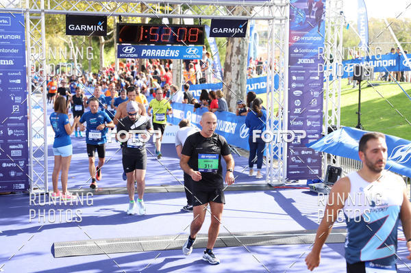 Buy your photos of the eventMeia Maratona Porto 2019 on Fotop