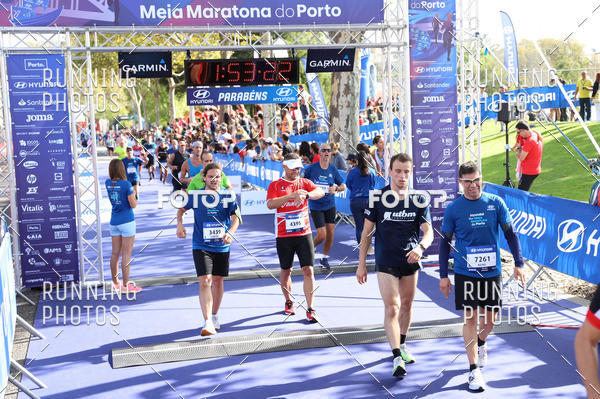 Buy your photos of the eventMeia Maratona Porto 2019 on Fotop