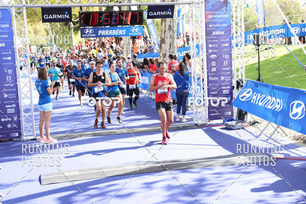 Buy your photos of the eventMeia Maratona Porto 2019 on Fotop