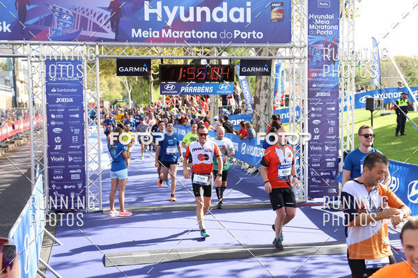 Buy your photos of the eventMeia Maratona Porto 2019 on Fotop