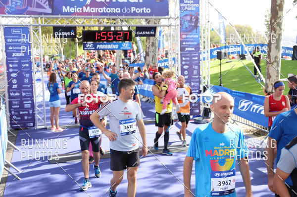 Buy your photos of the eventMeia Maratona Porto 2019 on Fotop