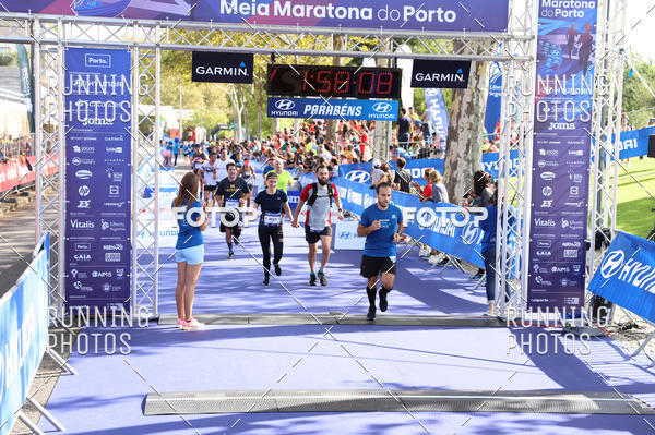 Buy your photos of the eventMeia Maratona Porto 2019 on Fotop
