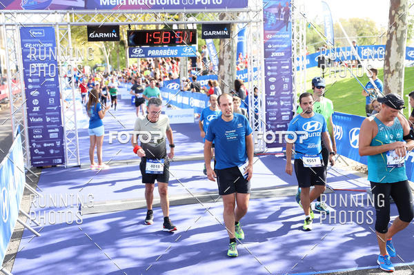 Buy your photos of the eventMeia Maratona Porto 2019 on Fotop