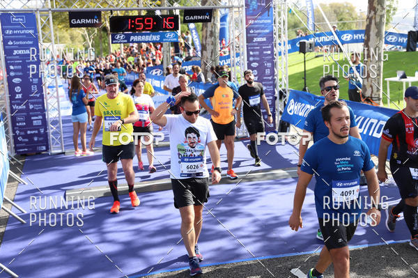 Buy your photos of the eventMeia Maratona Porto 2019 on Fotop