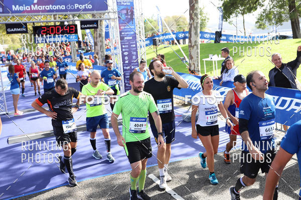Buy your photos of the eventMeia Maratona Porto 2019 on Fotop