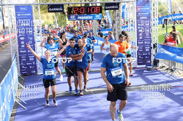 Buy your photos of the eventMeia Maratona Porto 2019 on Fotop