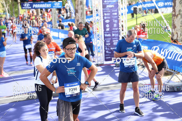 Buy your photos of the eventMeia Maratona Porto 2019 on Fotop