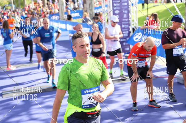 Buy your photos of the eventMeia Maratona Porto 2019 on Fotop