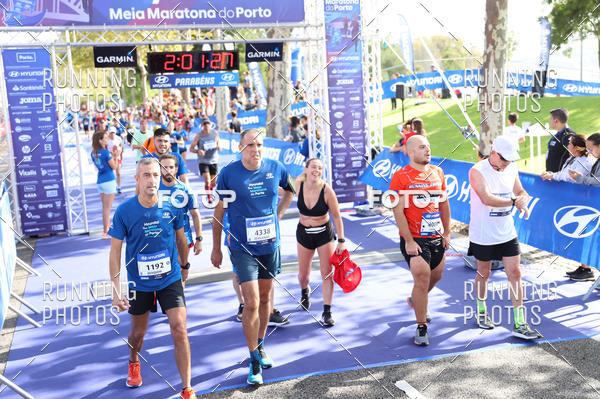Buy your photos of the eventMeia Maratona Porto 2019 on Fotop