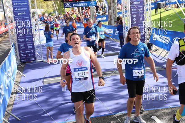 Buy your photos of the eventMeia Maratona Porto 2019 on Fotop