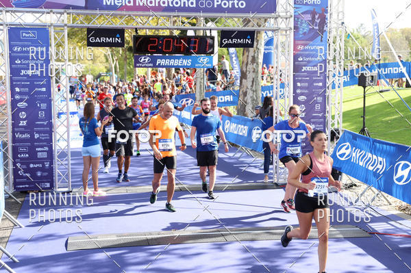 Buy your photos of the eventMeia Maratona Porto 2019 on Fotop