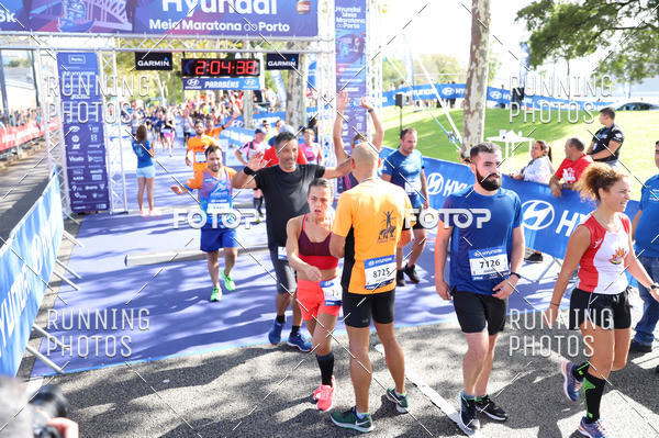 Buy your photos of the eventMeia Maratona Porto 2019 on Fotop