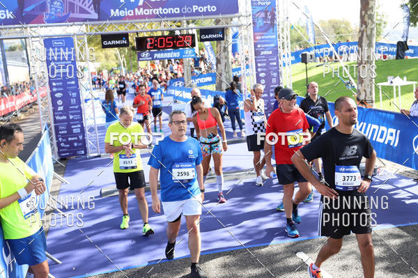 Buy your photos of the eventMeia Maratona Porto 2019 on Fotop