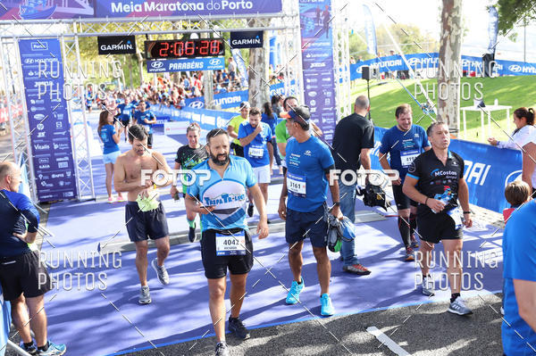 Buy your photos of the eventMeia Maratona Porto 2019 on Fotop