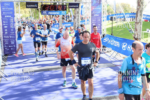 Buy your photos of the eventMeia Maratona Porto 2019 on Fotop