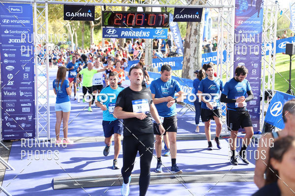 Buy your photos of the eventMeia Maratona Porto 2019 on Fotop