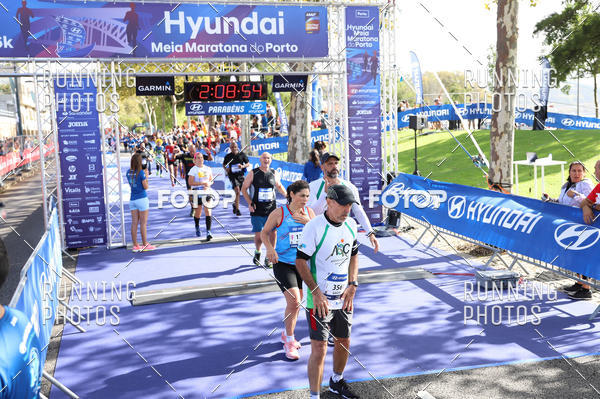 Buy your photos of the eventMeia Maratona Porto 2019 on Fotop