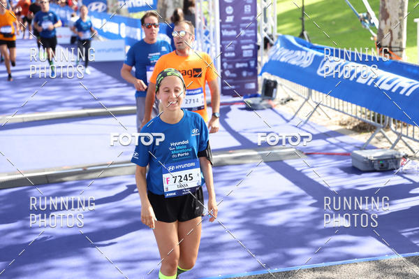 Buy your photos of the eventMeia Maratona Porto 2019 on Fotop