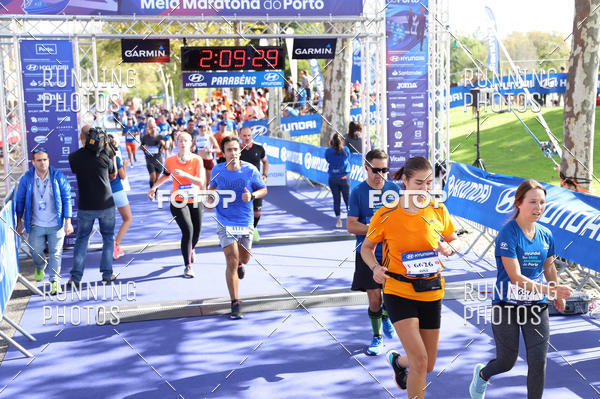 Buy your photos of the eventMeia Maratona Porto 2019 on Fotop