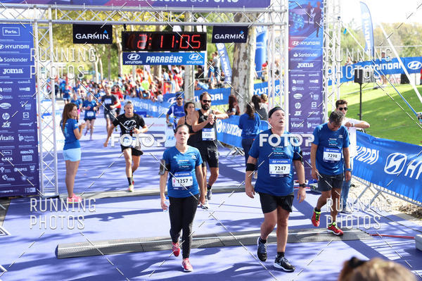 Buy your photos of the eventMeia Maratona Porto 2019 on Fotop