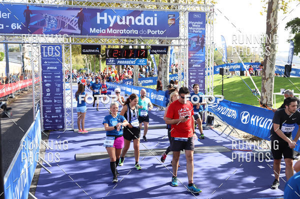 Buy your photos of the eventMeia Maratona Porto 2019 on Fotop